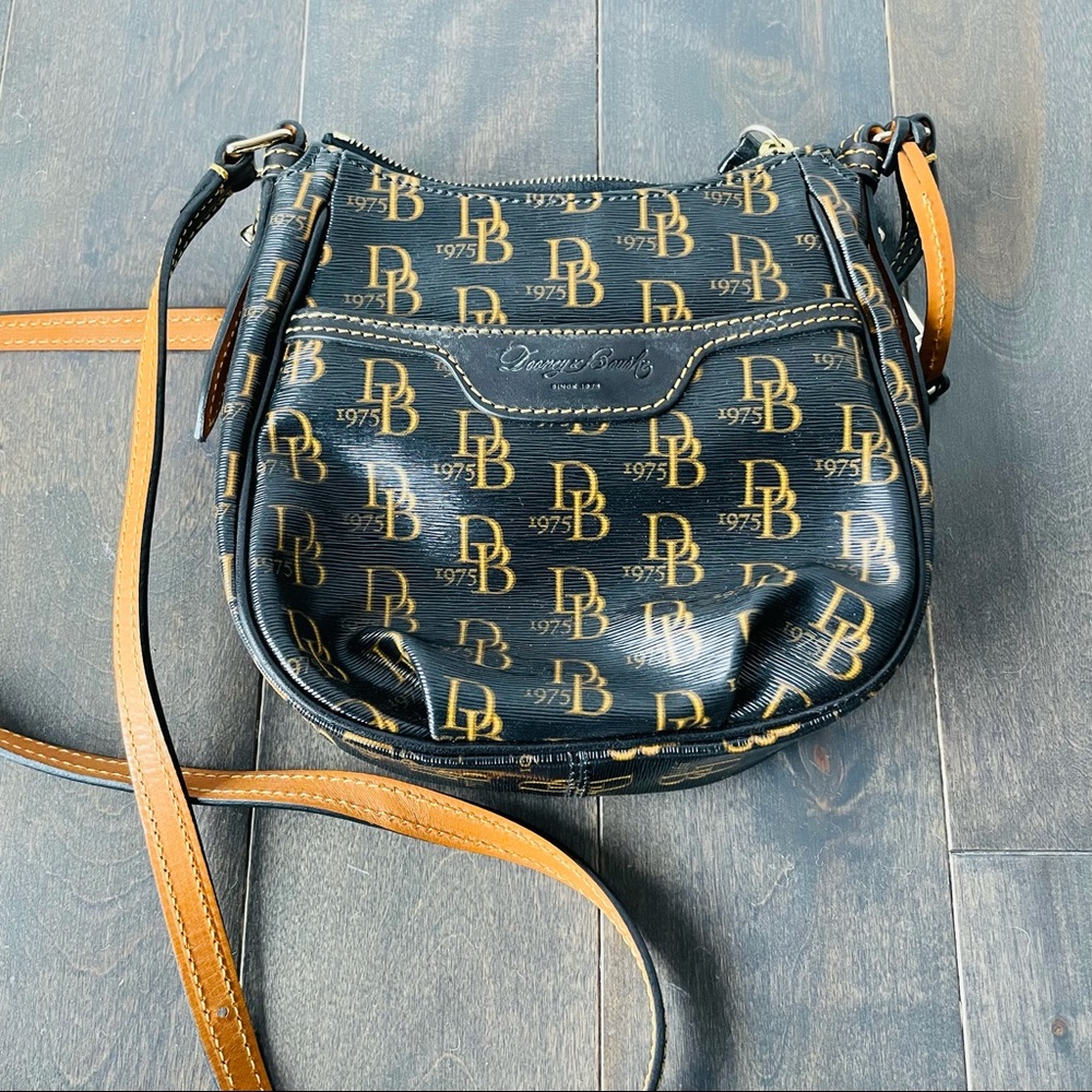 Dooney & Bourke | Small crossbody satchel